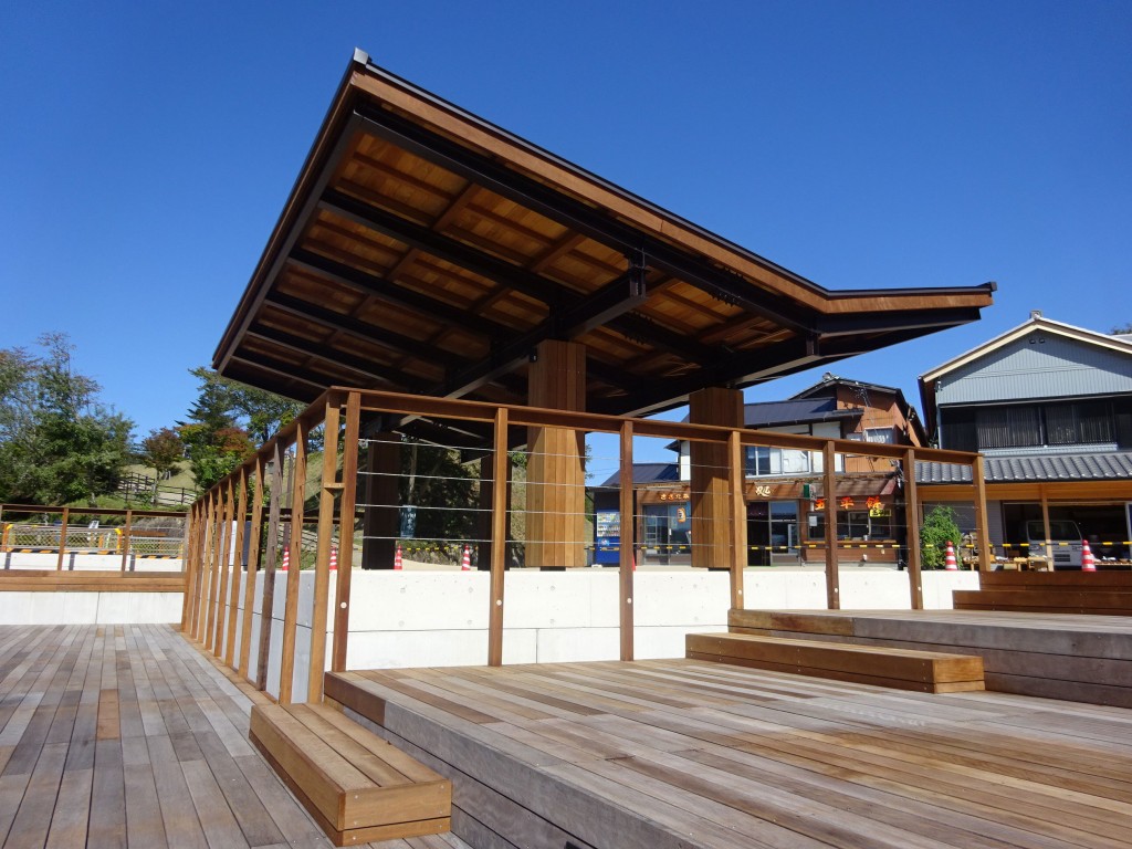 岐阜県 恵那峡 展望デッキ・パーゴラ工事(グリーンハート)