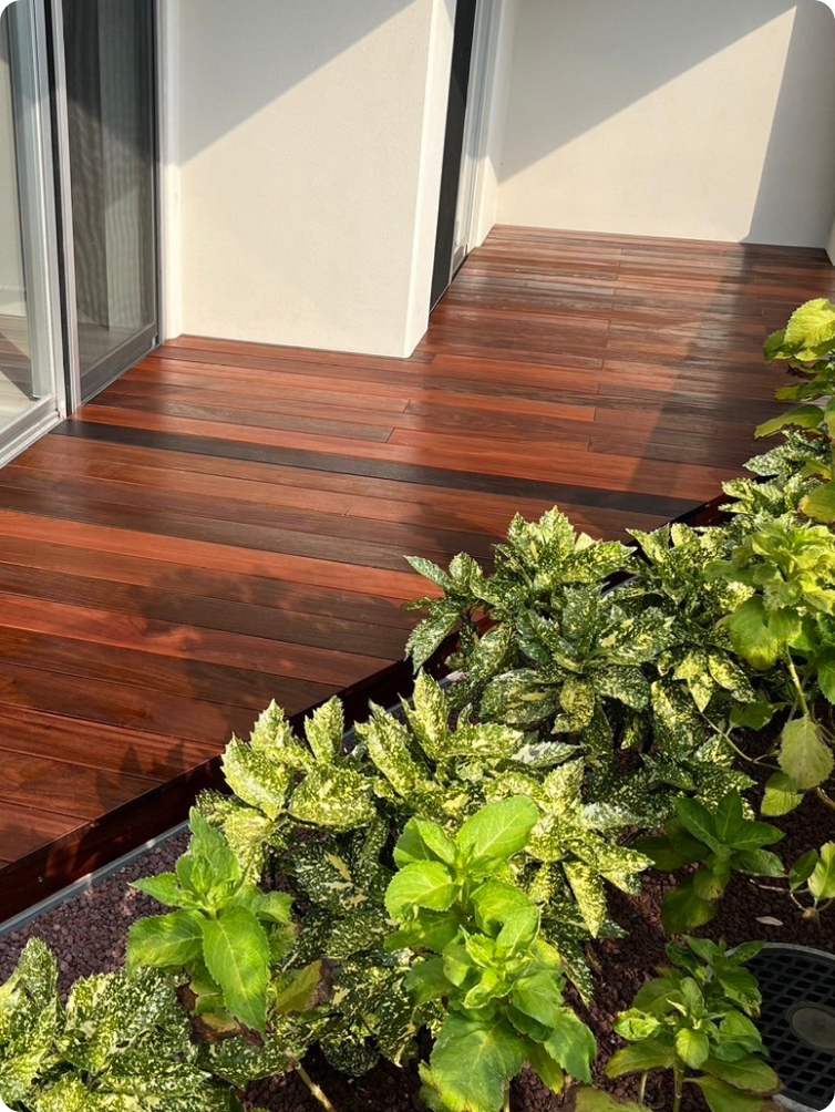 神奈川県横浜市 ウッドデッキ工事(イペ) 個人住宅